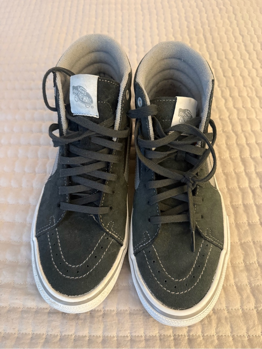 Vans Sk8-Hi Men's High-Top Sneakers in grey Suede
